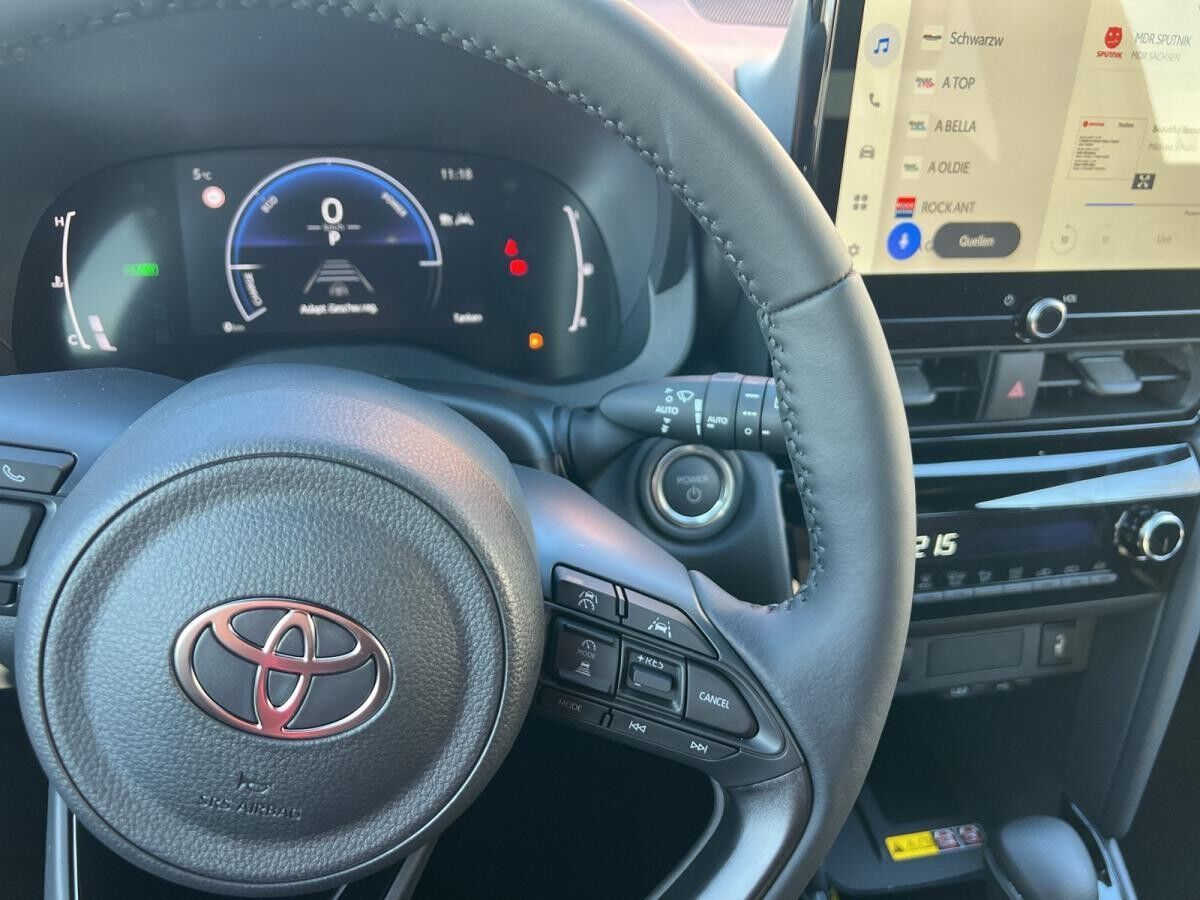 Toyota Yaris Cross 1,5-l-VVT-iE Hybrid  5-Türer Teamplayer