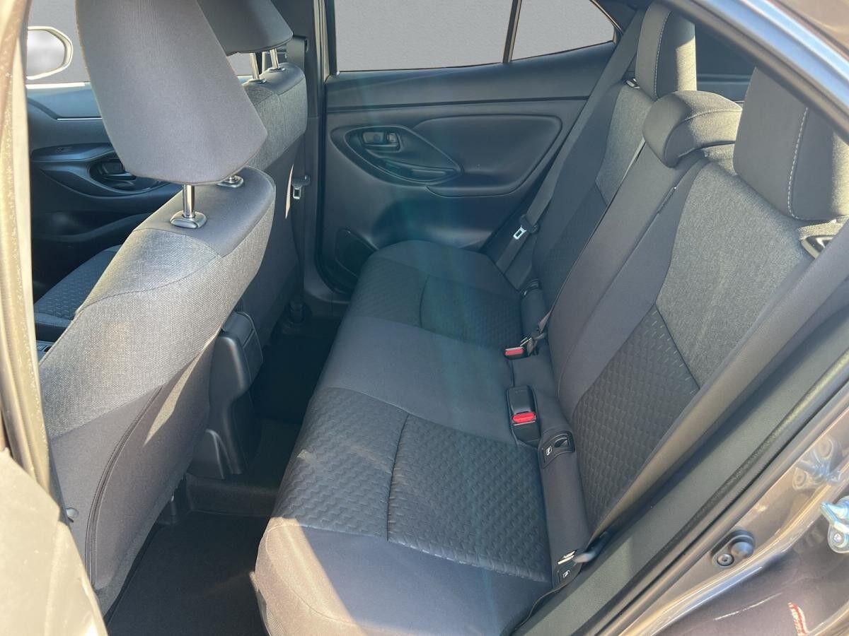 Toyota Yaris Cross 1,5-l-VVT-iE Hybrid  5-Türer Teamplayer