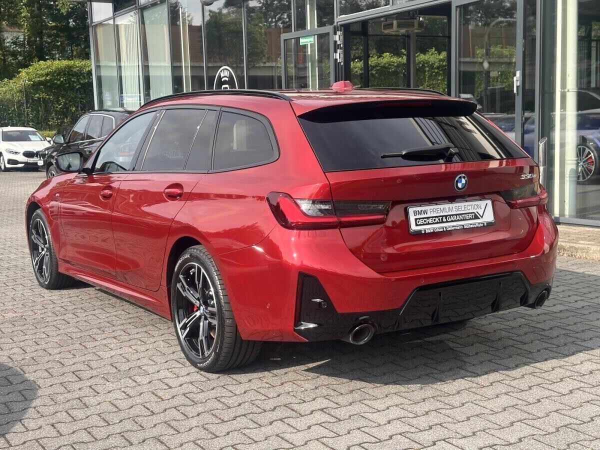 BMW 330 e Touring M Sport PRO //AHK Stop&Go FACELIFT