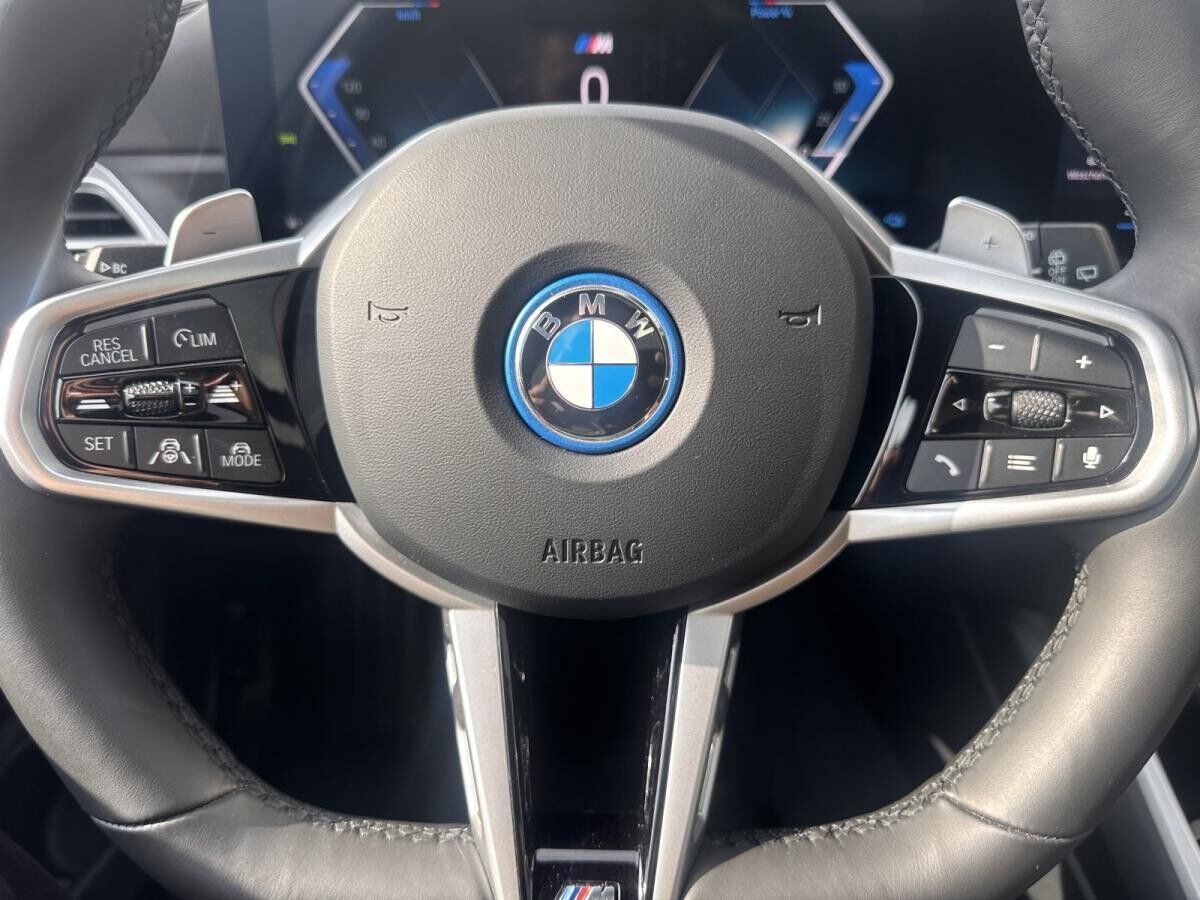 BMW 330 e Touring M Sport PRO //AHK Stop&Go FACELIFT