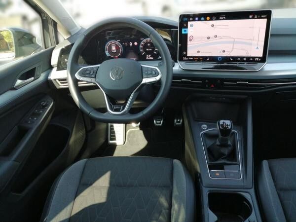 Volkswagen Golf Life 1.5 TSI/ACC, LED, AHK, Navi, DAB+, RFK