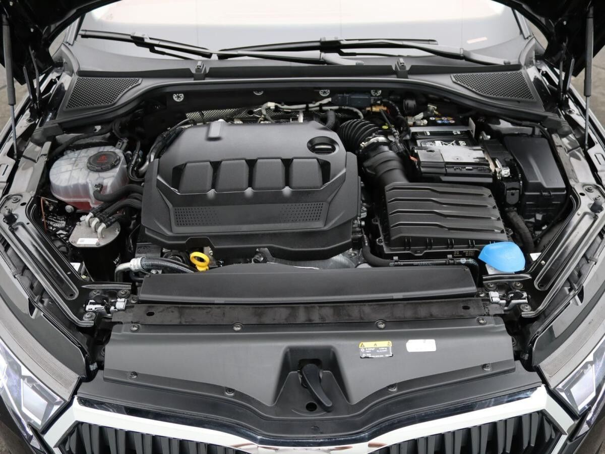 Skoda Octavia Combi Selection 2.0 TDI DSG/ Matrix, ACC