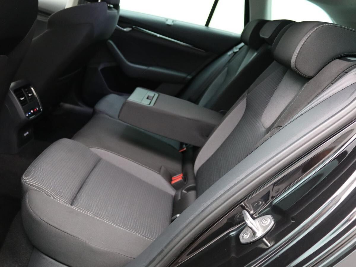 Skoda Octavia Combi Selection 2.0 TDI DSG/ Matrix, ACC