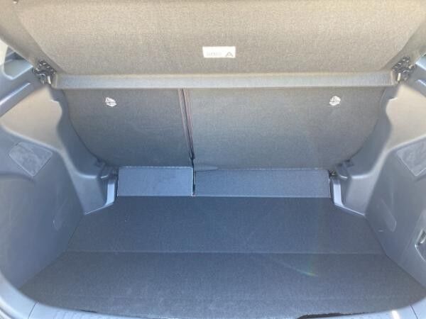 Mazda 2 Hybrid CENTRE-LINE 1.5 VVT-i KAMERA+SHZ+DAB