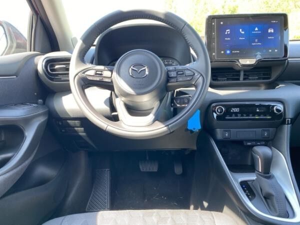 Mazda 2 Hybrid CENTRE-LINE 1.5 VVT-i KAMERA+SHZ+DAB
