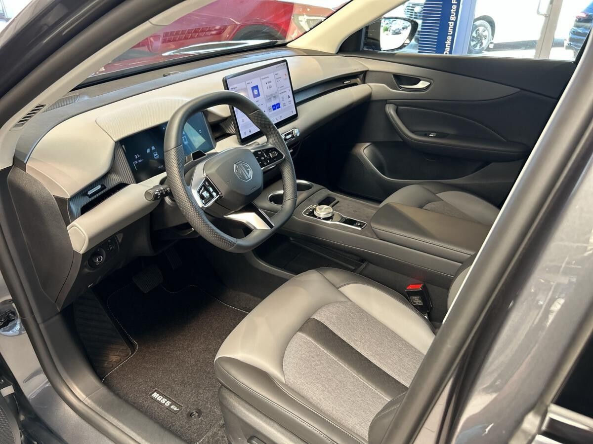MG S5 EV Luxury Long Range Tageszulassung