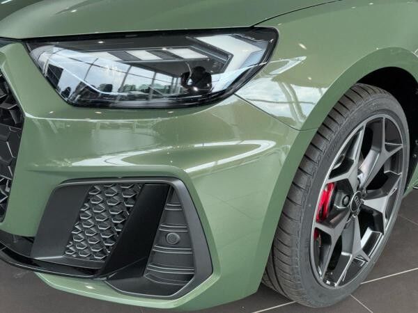 Audi A1 Sportback S line 40 TFSI S plus Paket Navi