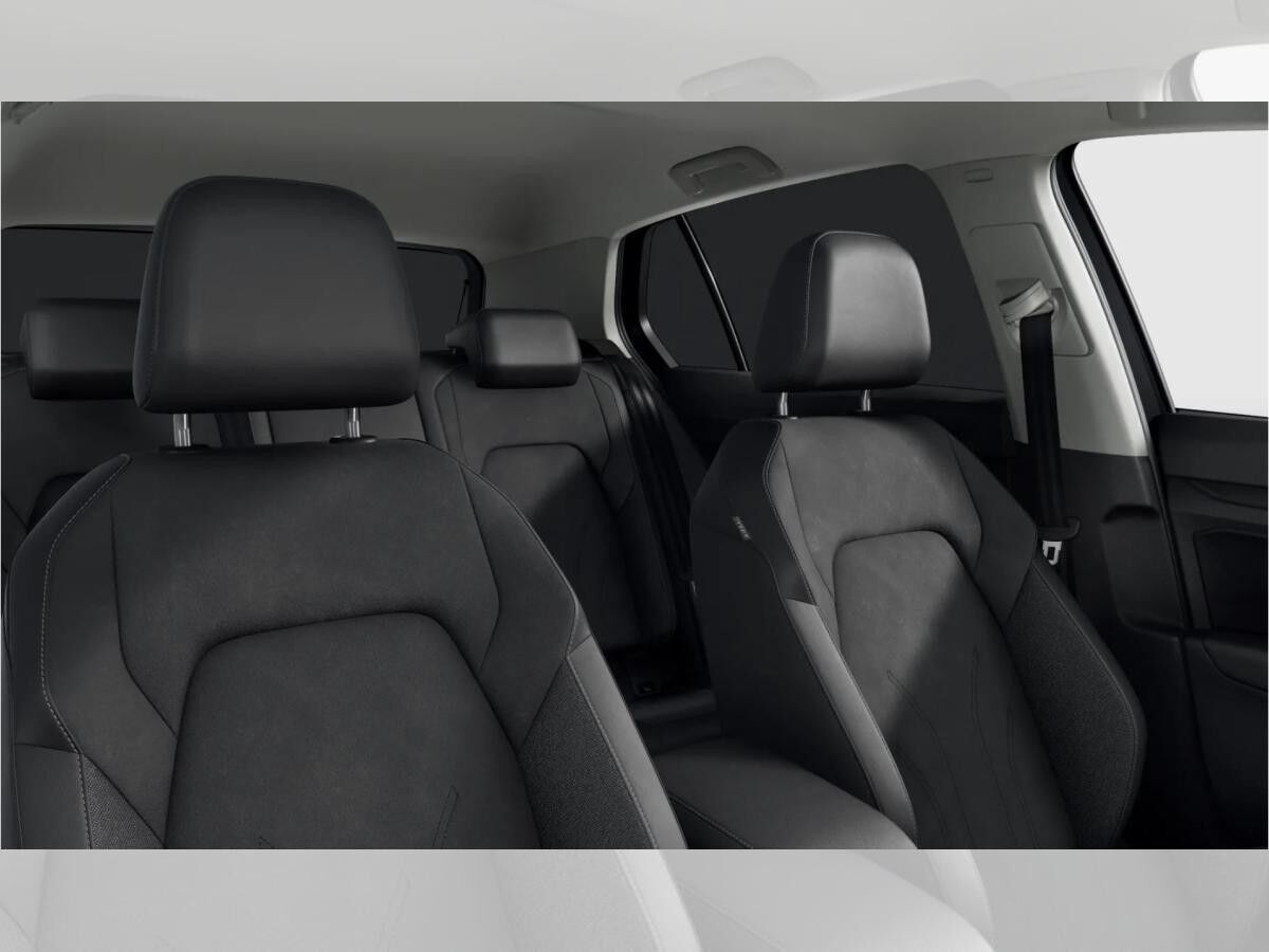 Volkswagen Golf 1.5 eHybrid OPF 150kW DSG Style