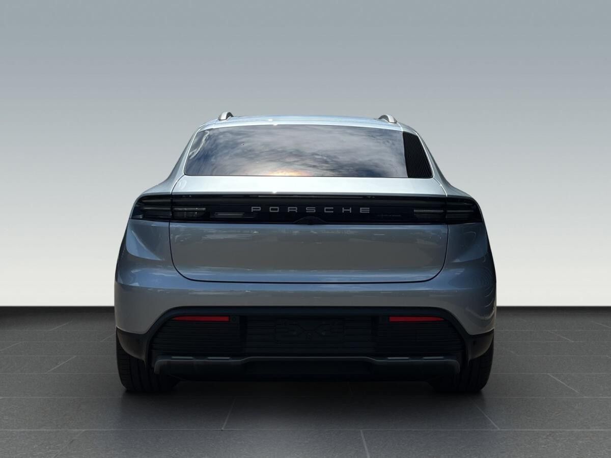 Porsche Macan Pano.,Privacy,InnoDrive,Servo+,BOSE,PASM,Head-Up