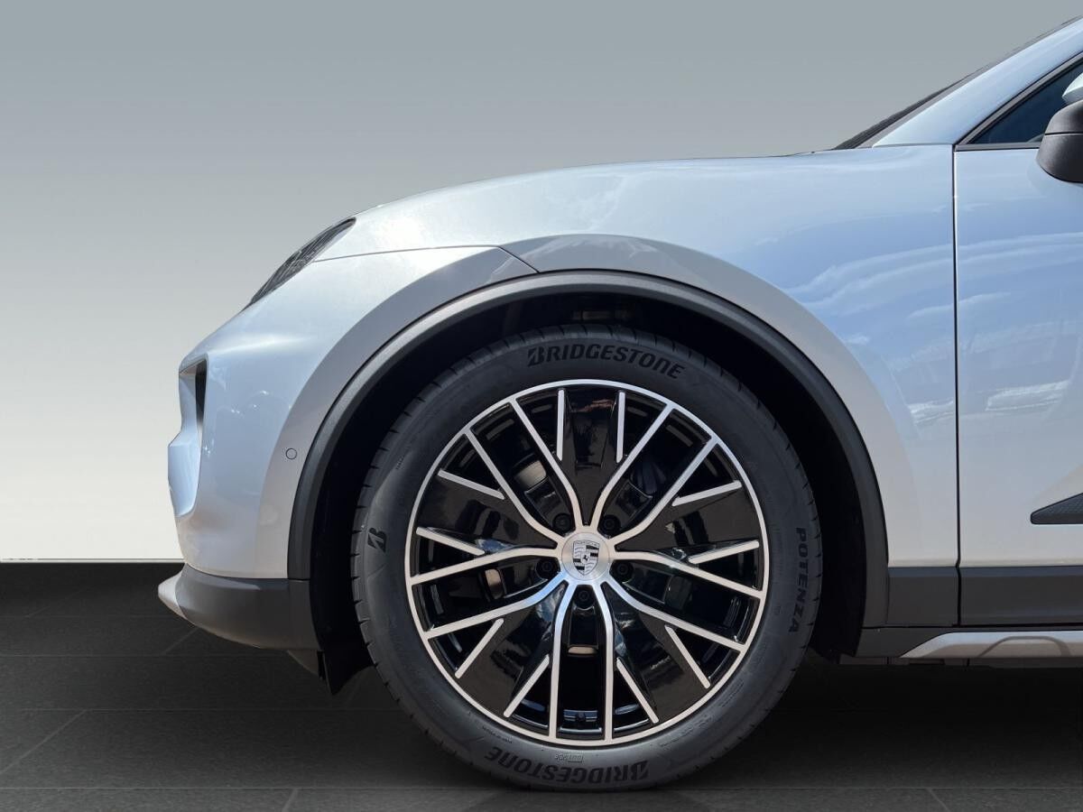 Porsche Macan Pano.,Privacy,InnoDrive,Servo+,BOSE,PASM,Head-Up