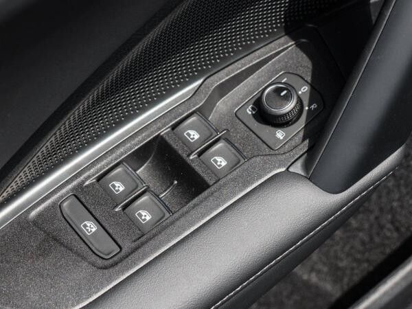 Volkswagen Tiguan R-Line 2,0 l TDI SCR DSG Sofort verfügbar