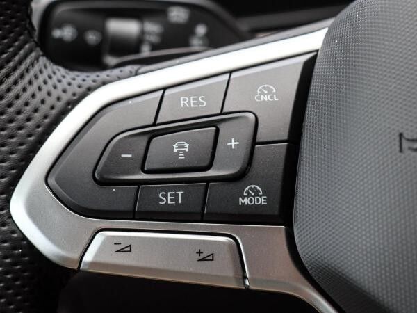 Volkswagen Tiguan R-Line 2,0 l TDI SCR DSG Sofort verfügbar
