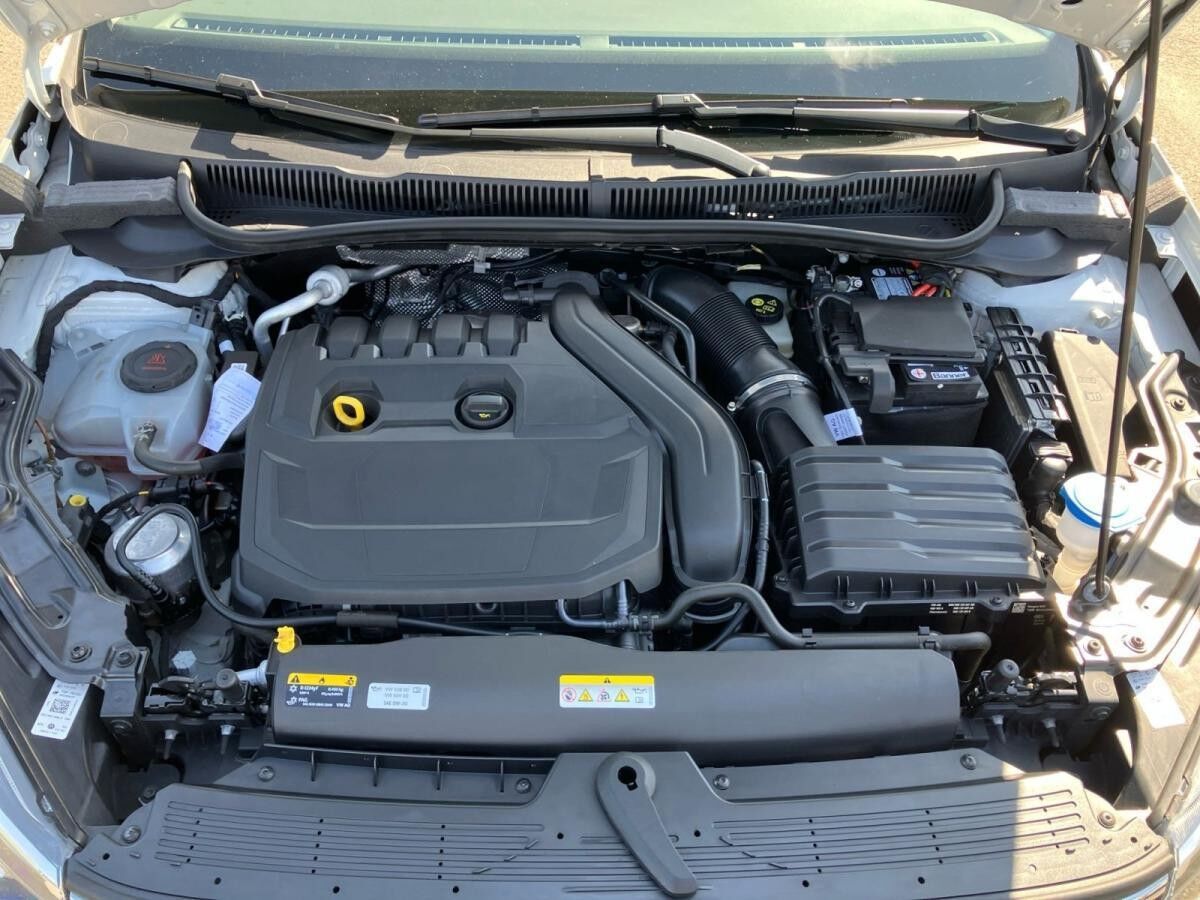 Volkswagen Taigo Style 1.5 TSI DSG / Pano, Matrix, App, SHZ