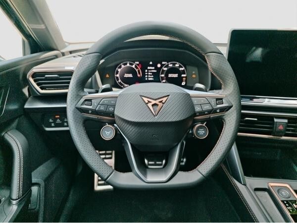 Cupra Leon ST TSI DSG 4Drive AHK Pano LED