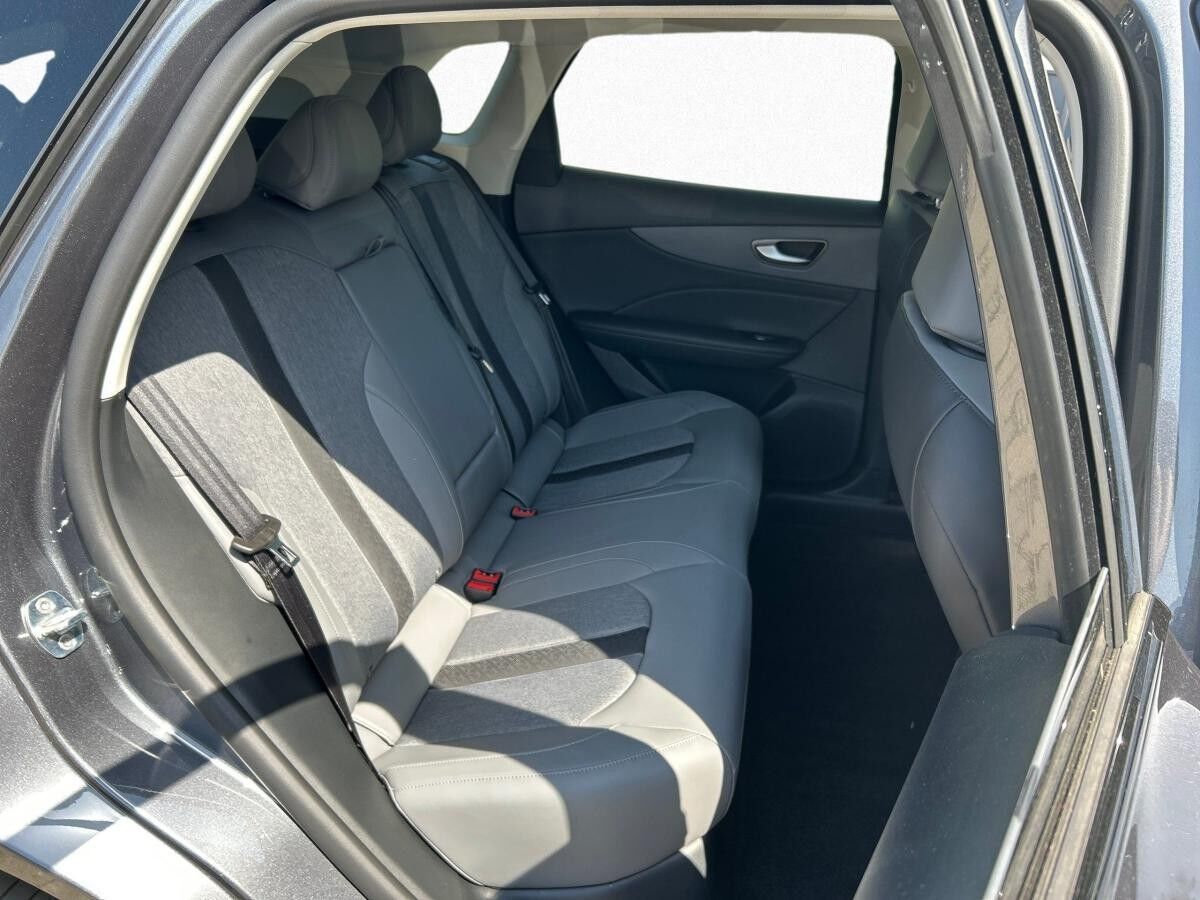 MG S5 EV Luxury 64 kWh