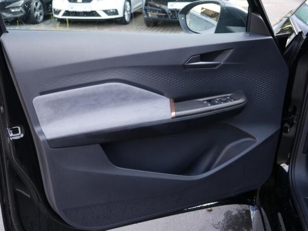 Cupra Born Edition Dynamic - SHZ NAVI ACC AKTIVSITZE LED *SN217*