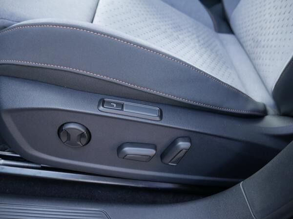 Cupra Born Edition Dynamic - SHZ NAVI ACC AKTIVSITZE LED *SN217*