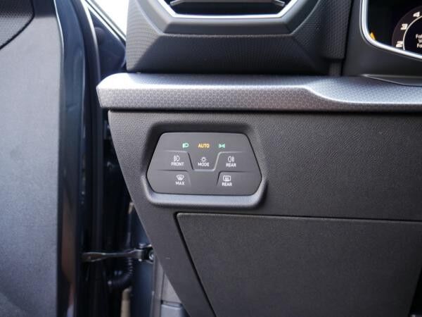 Seat Leon Sportstourer Road Edition 1.5 eTSI - ACC LED *SN177*