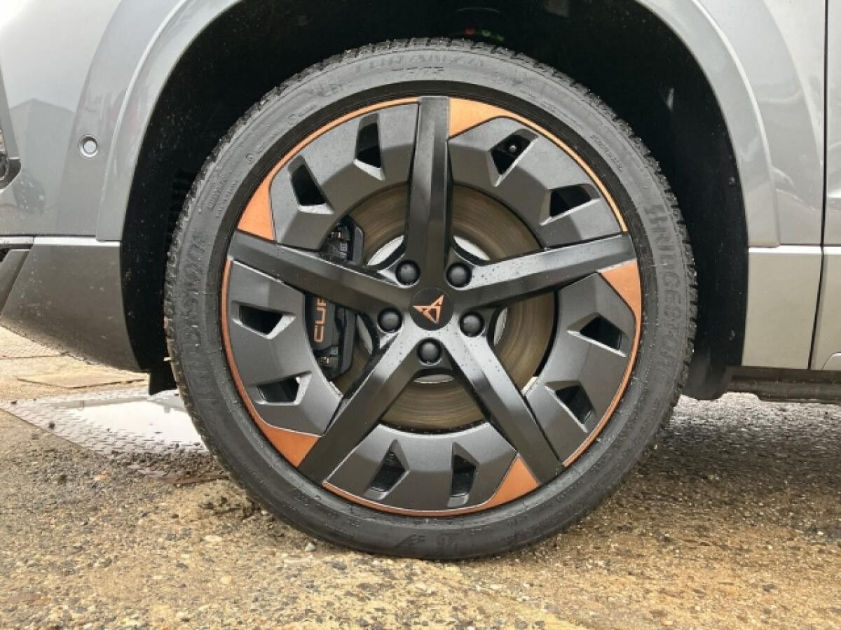 Cupra Ateca VZ 300PS PANO+SHZ+NAVI+AHK