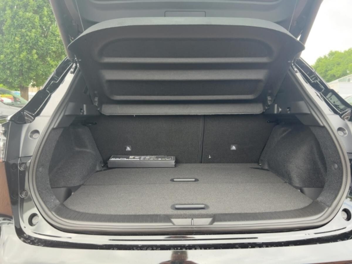 Nissan Qashqai N-CONNECTA Komfort 1.3MT Winter/HUD/AVM/Carplay