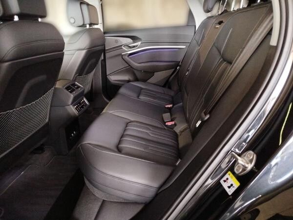Audi Q8 Sportback e-tron 55 quattro advanced MatrixLED HuD Luft