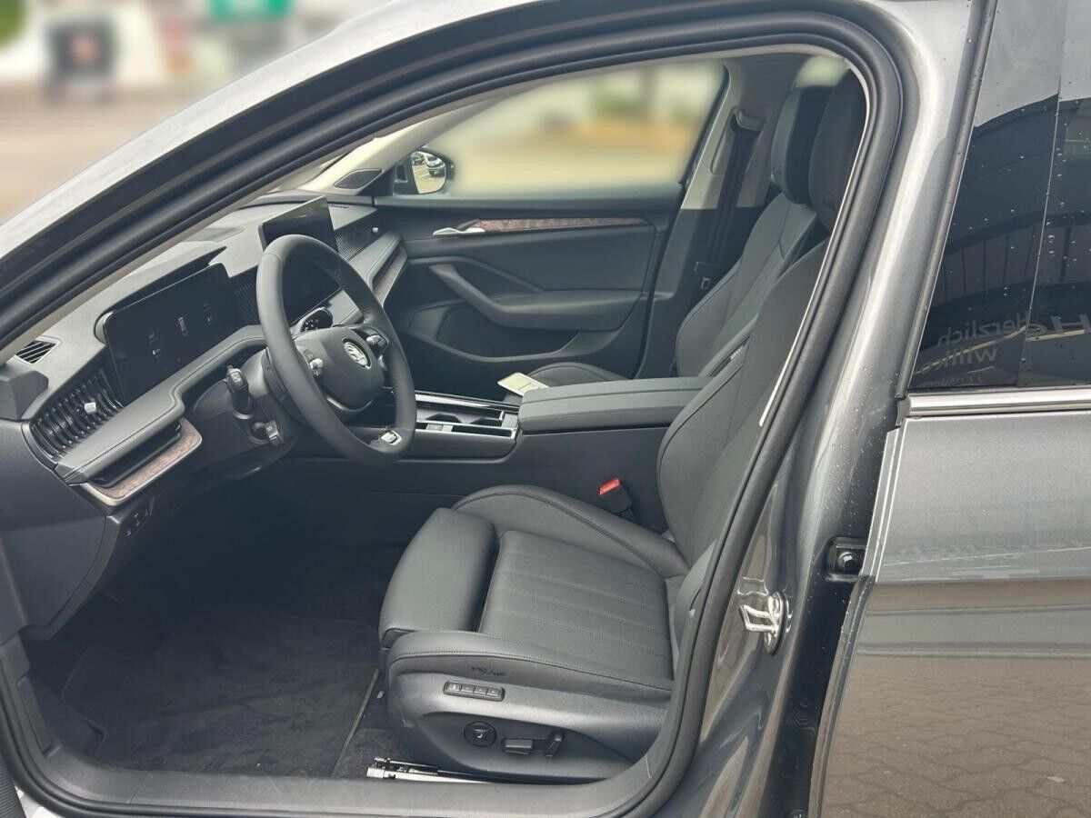 Skoda Superb Combi L&K 1,5TSI iV DSG ACC SHZ AHK*SOFORT verfügbar*