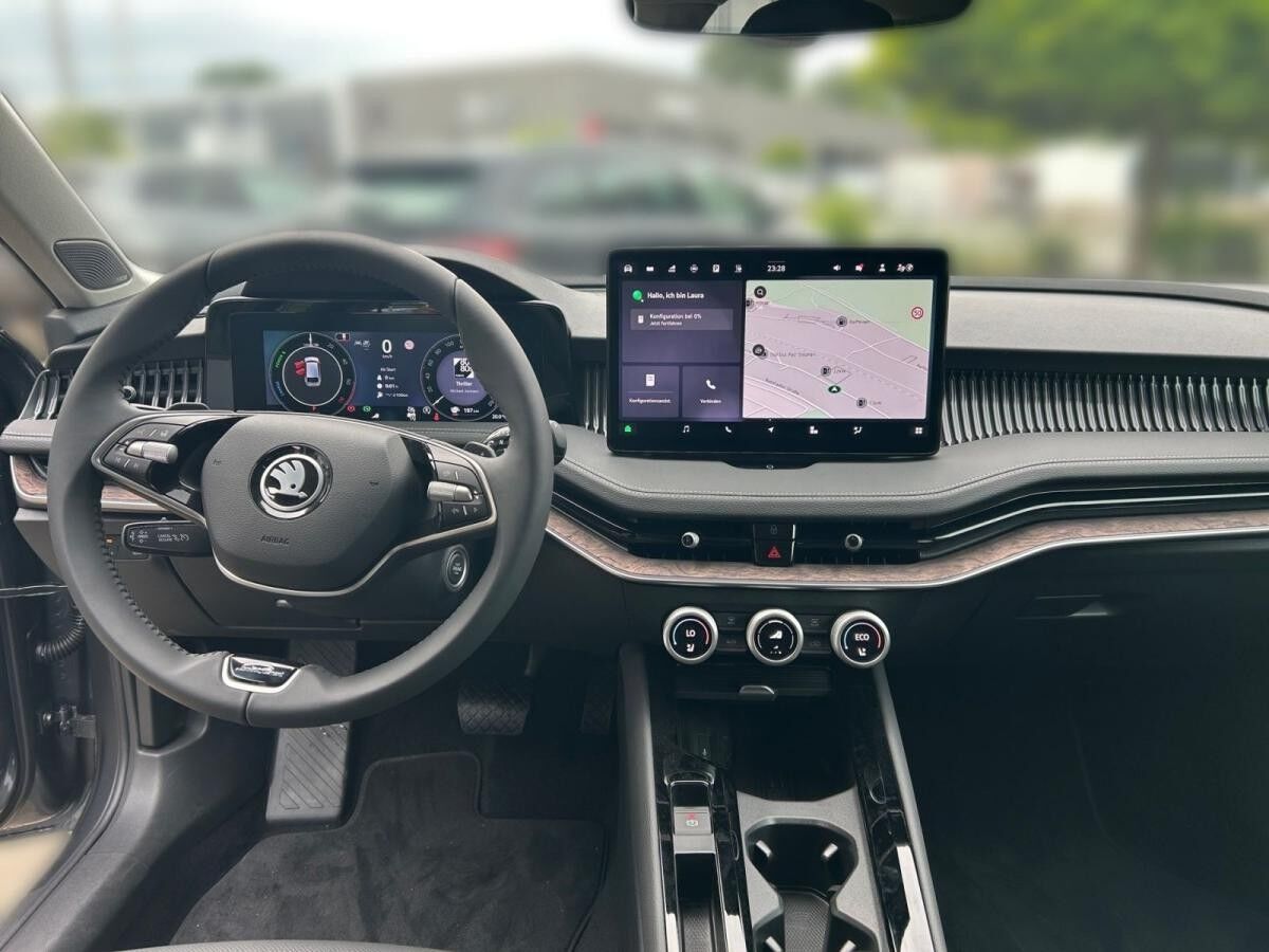 Skoda Superb Combi L&K 1,5TSI iV DSG ACC SHZ AHK*SOFORT verfügbar*