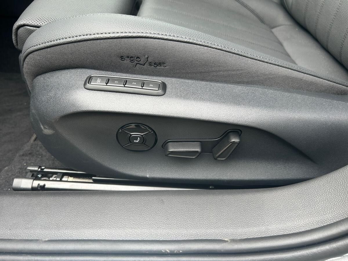 Skoda Superb Combi L&K 1,5TSI iV DSG ACC SHZ AHK*SOFORT verfügbar*