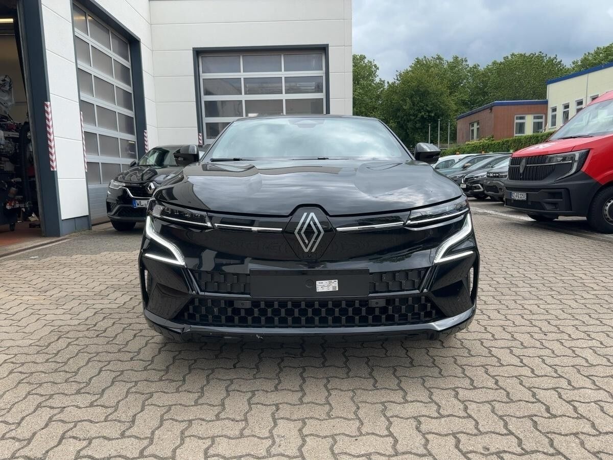 Renault Megane E-Tech 100% ele Techno 220 Comfort Range* Renault Megane E-Tech 100% ele Techno 220 Comfort Range*