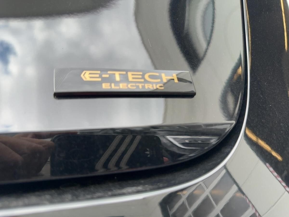 Renault Megane E-Tech 100% ele Techno 220 Comfort Range* Renault Megane E-Tech 100% ele Techno 220 Comfort Range*