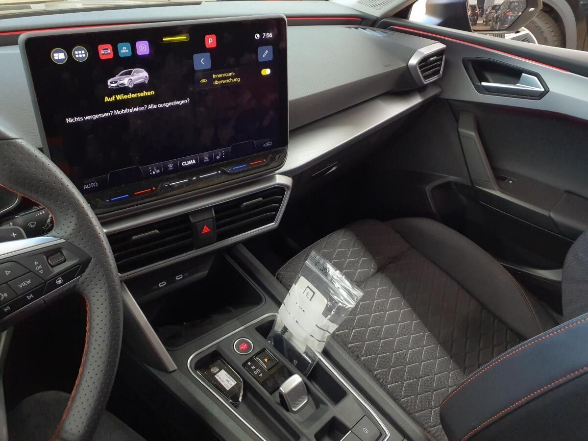 Seat Leon FACELIFT🔥 DSG🔥GANZJAHRESREIFEN🔥KEINE NEBENKOSTEN🔥FR+MATRIX+KAMERA+NAVI🔥