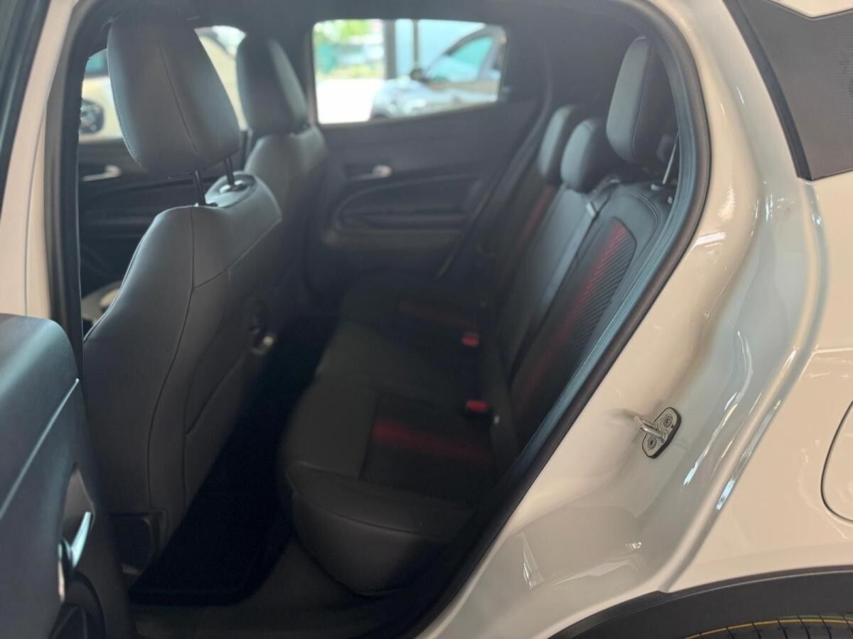 Alfa Romeo Junior Speciale 1.2 VGT 48V-Hybrid DCT in mehreren Varianten  Verfügbar Abholung Mannheim