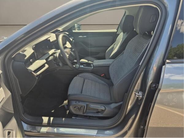 Skoda Superb Combi 2.0 TDI Selection ACC HUD
