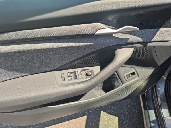 Skoda Superb Combi 2.0 TDI Selection ACC HUD