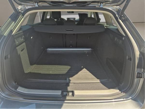 Skoda Superb Combi 2.0 TDI Selection ACC HUD