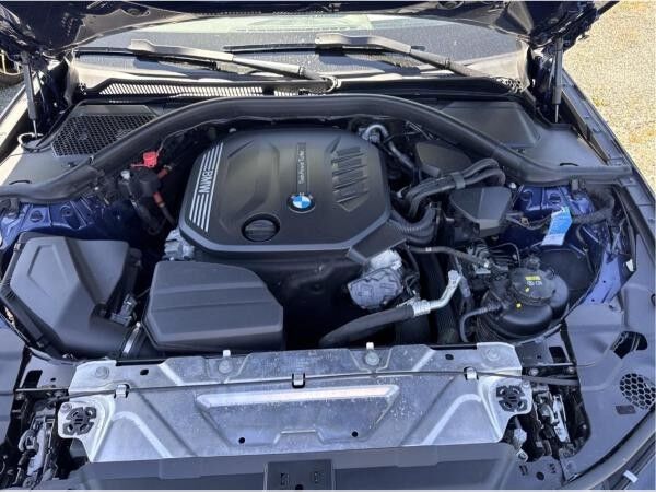 BMW 318 d ADVANTAGE (150 PS) /LIVE COCKP./LED/NAVI/KLIMA/SHZ/ASSISTENZ/RFK UVM.