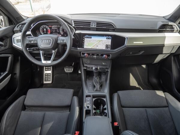Audi Q3 S line 35TFSI
