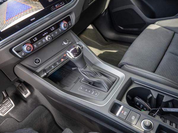 Audi Q3 S line 35TFSI