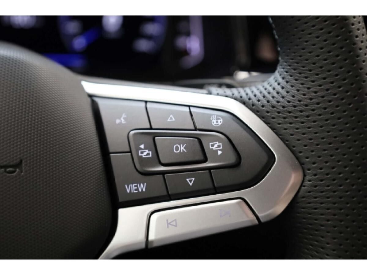 Volkswagen T-Roc R-Line 2.0 TSI 4Motion Black Style AHK 8-fach *SOFORT VERFÜGBAR*