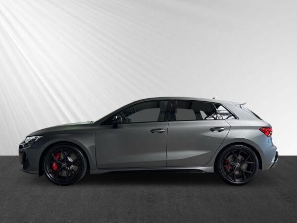 Audi RS3 Sportback qu S tro HuD+Kamera+Pano+Schalens