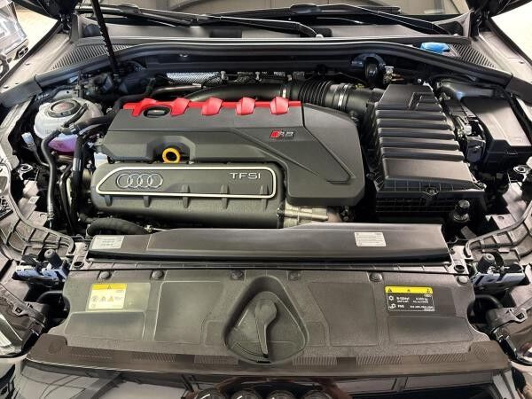 Audi RS3 Sportback qu S tro HuD+Kamera+Pano+Schalens