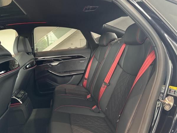 Audi A8 60 TFSIe Lang quattro s-line *Top-Ausstattung* (sofort verfügbar) Sonderkondition DMB/Berufsträger u