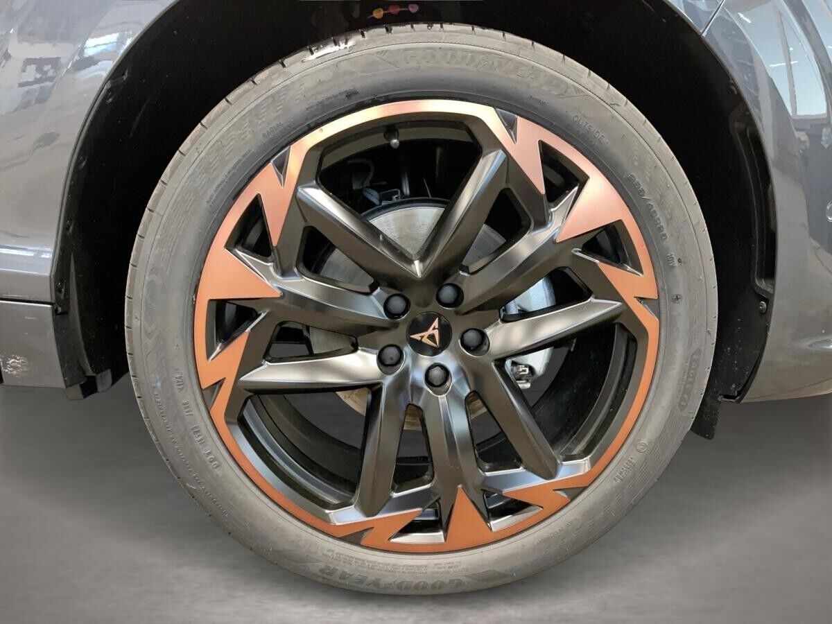Cupra Terramar 1.5 eTSI DSG. ACC. SENNHEISER. PANO