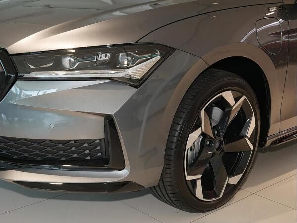 Skoda Superb Combi 1.5 TSI iV Sportline DSG AHK RüKa