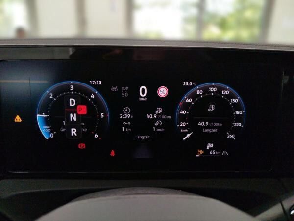 Volkswagen Tiguan 2.0 TDI R-Line 4Motion Navi Sprachassistent IDA Standheizung