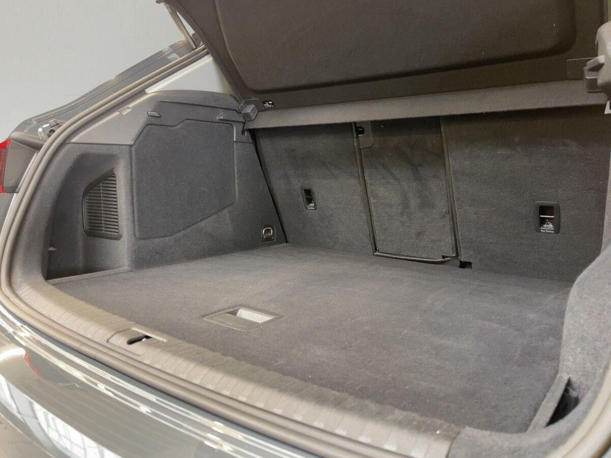 Audi Q3 45 TFSIe AHK Navi Kamera LED