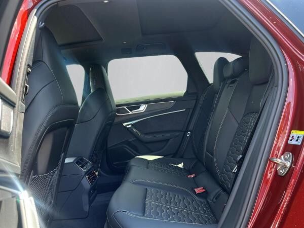 Audi RS6 Avant performance AHK+SPORTABGAS+KERAMIK+PANO+HUD+360°+MATRIX+STDHZ