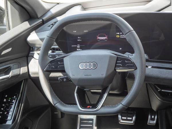 Audi Q6 e-tron SUV quattro