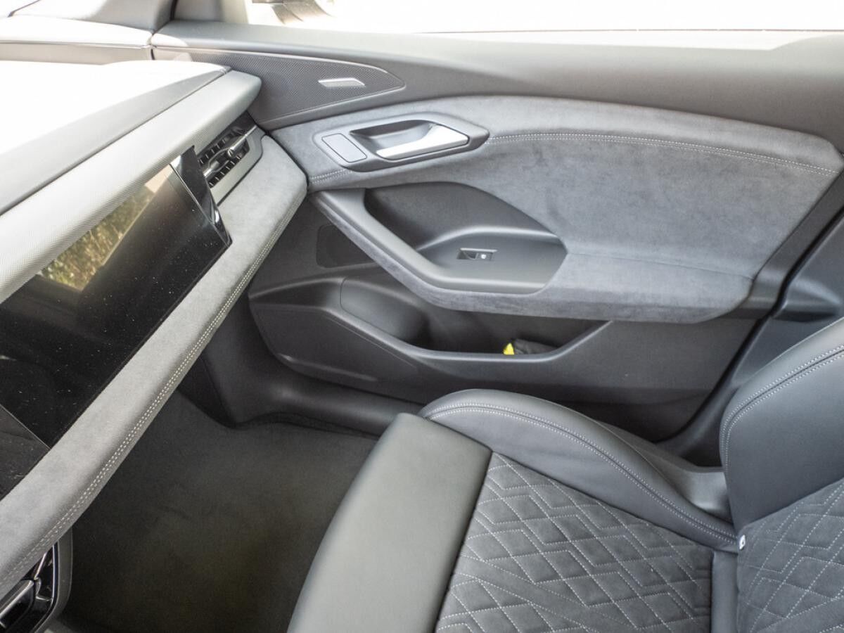 Audi Q6 e-tron SUV quattro