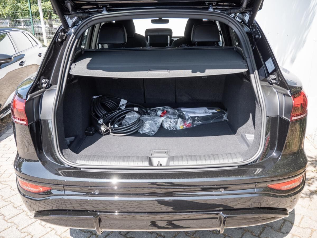 Audi Q6 e-tron SUV quattro